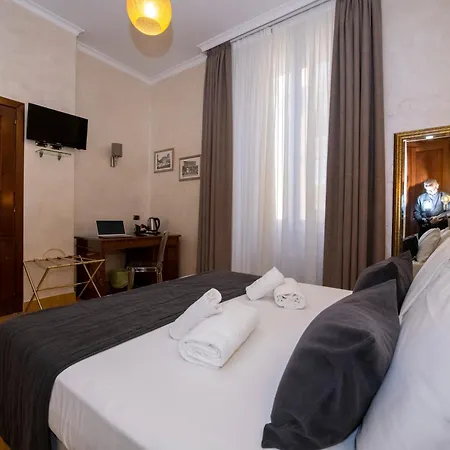 فندق مبيت وإفطار Aelius روما